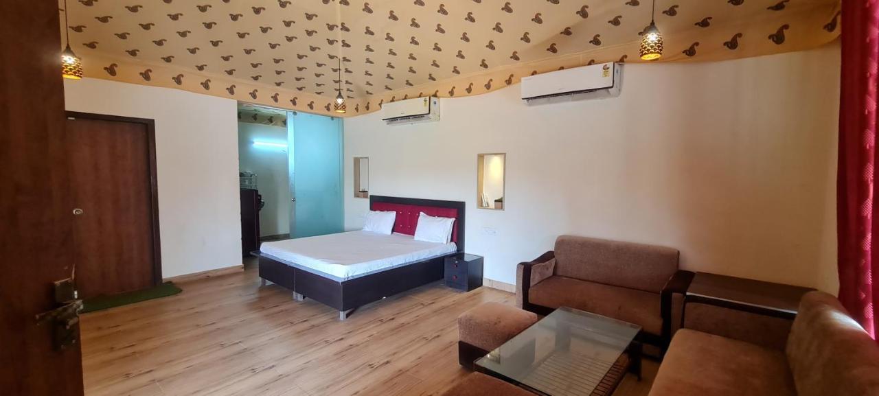 The Rustic Villa, A Stay With Luxuries Amenities And Exotic Nature Dzsaipur Kültér fotó